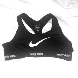 nike pro sports bra